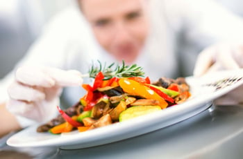 烹饪服务重新定义混合工作的公司餐饮